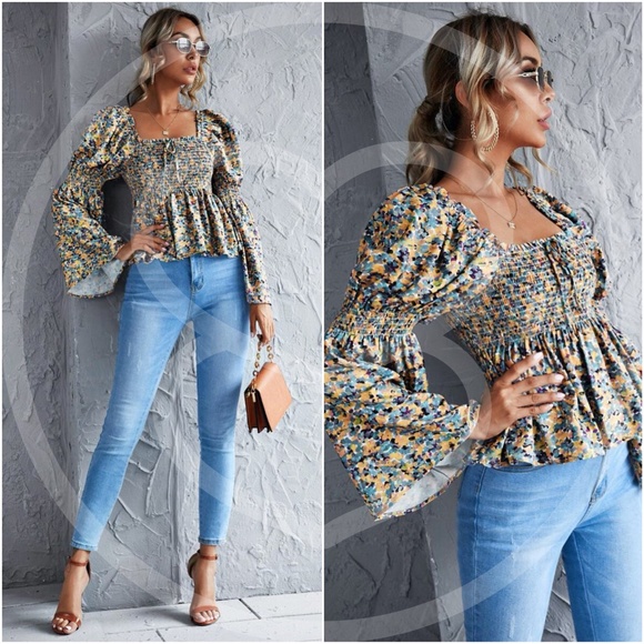 Boho Floral print babydoll bell sleeve top - Picture 4 of 4